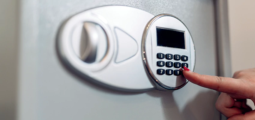 Jewelry Safe Cracking in Plumas Lake, California